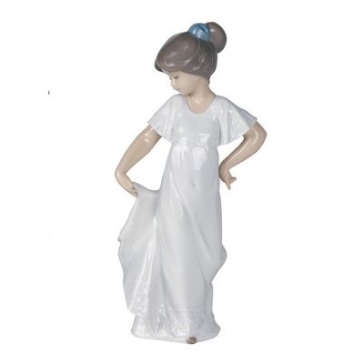 Nao / Sculptures / How pretty! – Che bello! / statua / porcellana / lucida