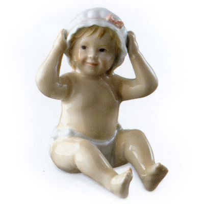 Royal Copenhagen Figurina / Neonata con cuffietta / porcellana