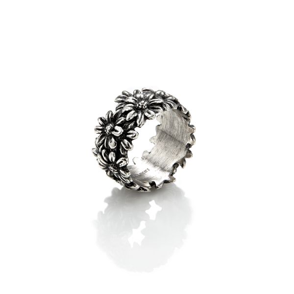 Anello margherite raspini 2025